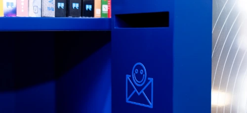 Caixa postal para mensagens positivas dirigidas à comunidade