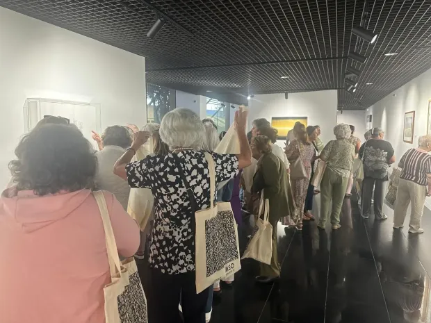 visita à esposição Perdurar como Paradoxo