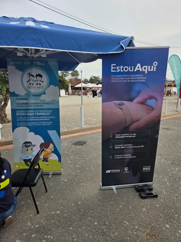 Roll-up Estou aqui